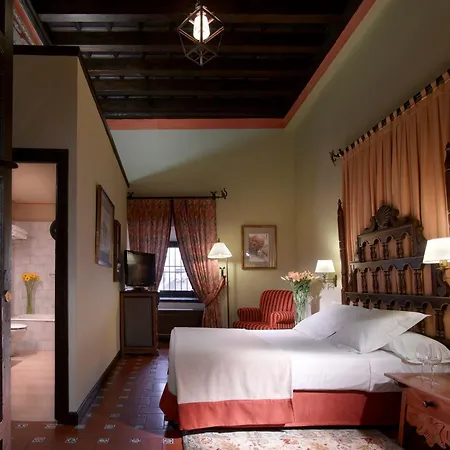 ホテル パラドール デ ウベダ