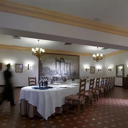 Hotel De 4*