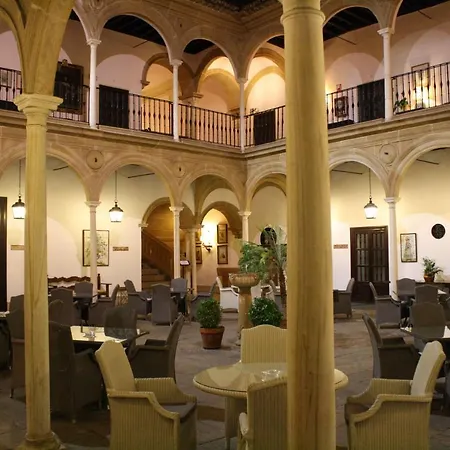 パラドール デ ホテル ウベダ